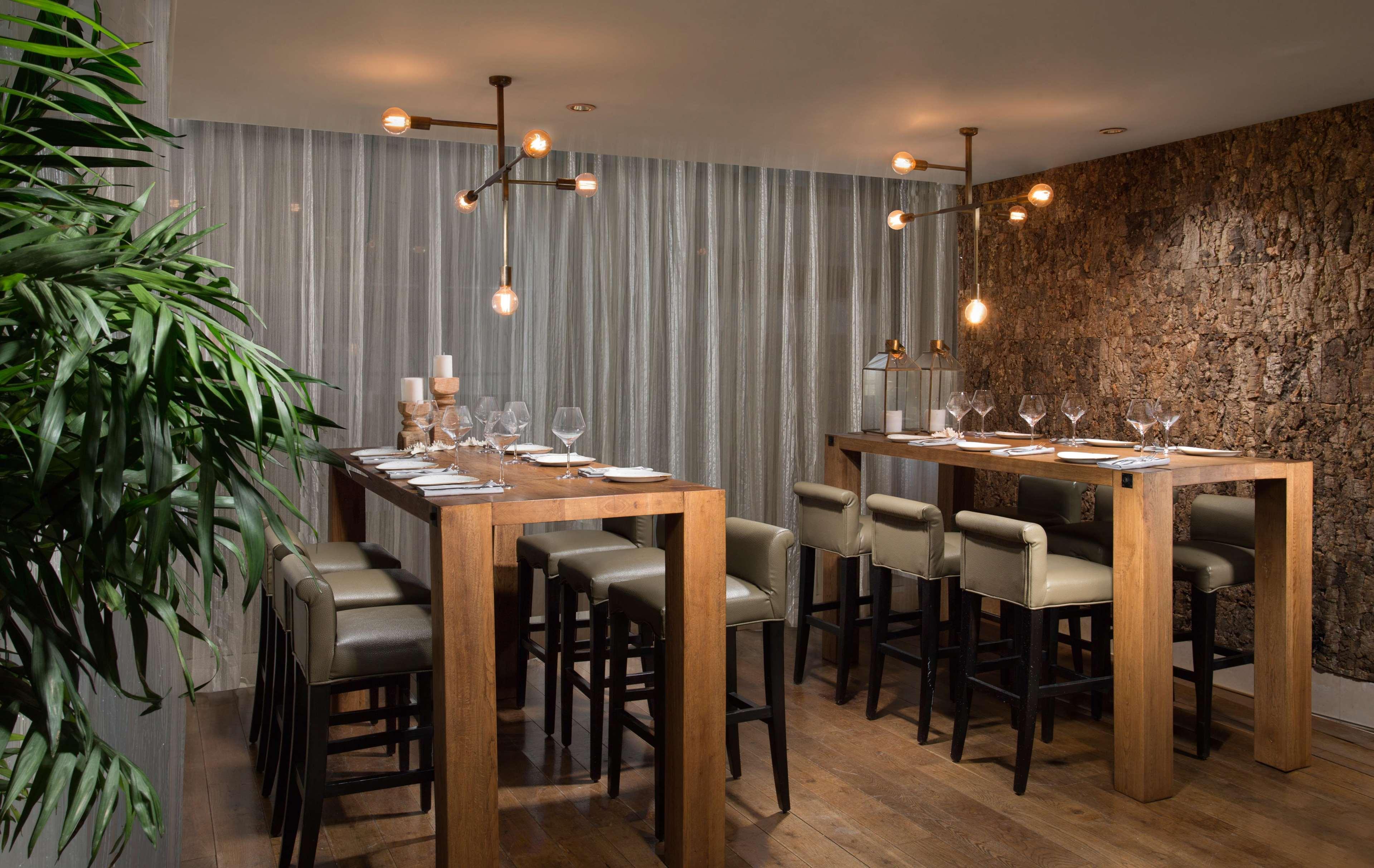 Carlton Tel Aviv Hotel - Luxury On The Beach Εξωτερικό φωτογραφία The bar at the restaurant