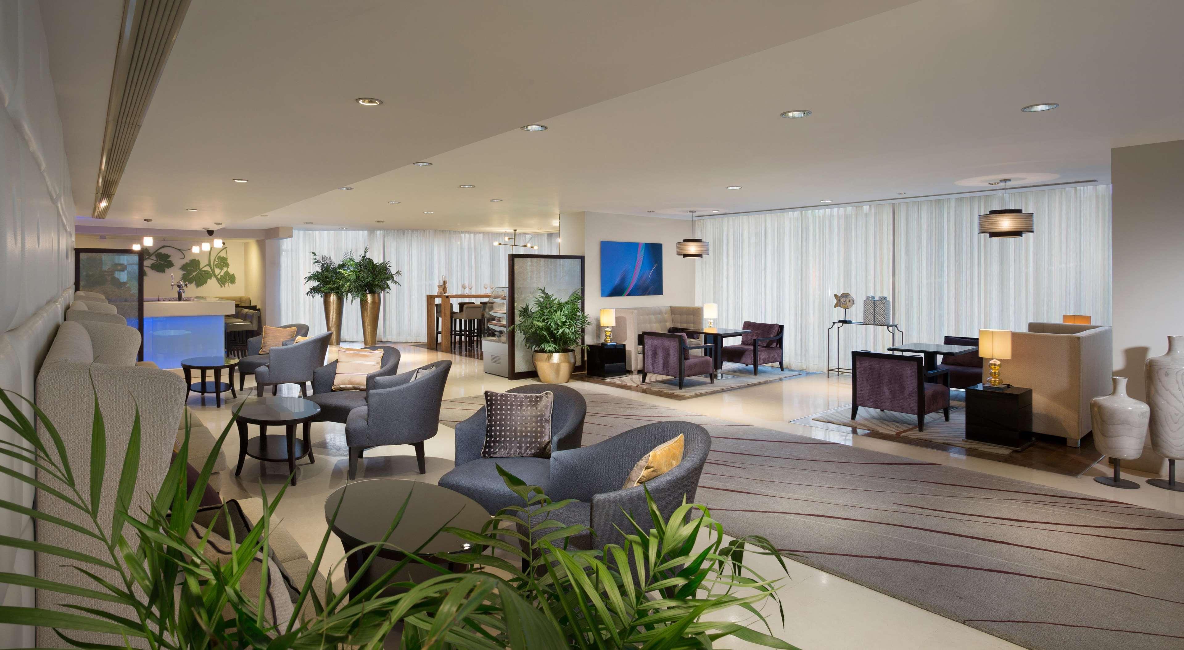 Carlton Tel Aviv Hotel - Luxury On The Beach Εξωτερικό φωτογραφία The lounge at the airport