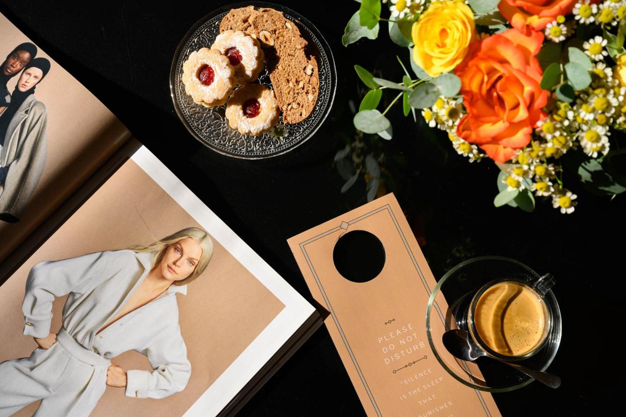 Carlton Tel Aviv Hotel - Luxury On The Beach Εξωτερικό φωτογραφία A magazine